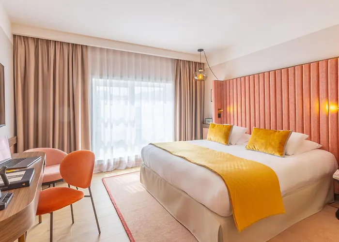Le Riviera - Hotel Restaurant & Spa - Ex Golden Tulip Aix Les Bains